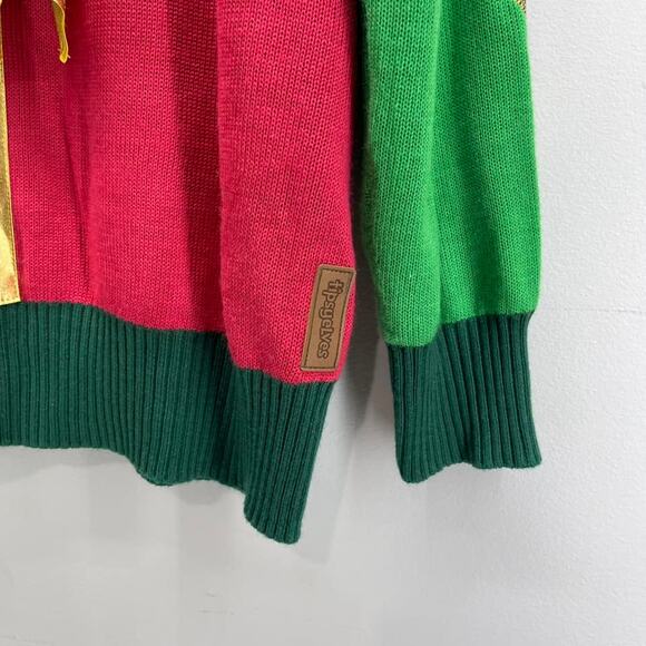 Tipsy Elves Christmas Present‎ Gold Bow NameTag Red Green Ugly Christmas Sweater - Picture 4 of 7